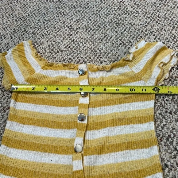 Trendy JS Brand Yellow Striped Women's Top with Ruffle Edges - Picture 6 of 8